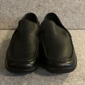 Sleek Black Slip-On Loafers with Moccasin Toe